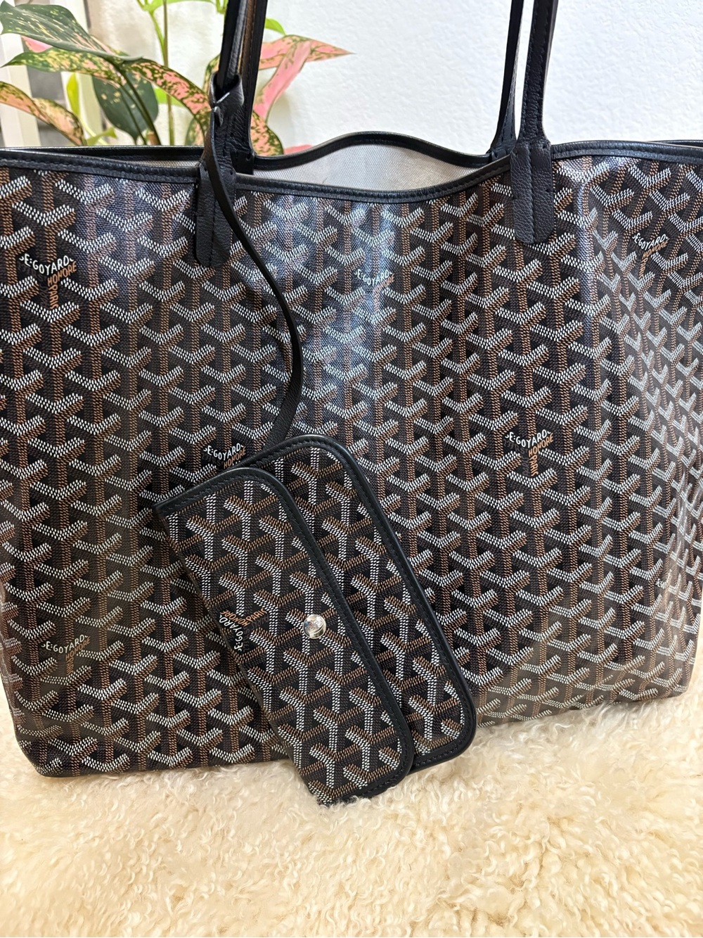 Goyard Saint Louis GM Black tote bag *EUC - Picture 2 of 11